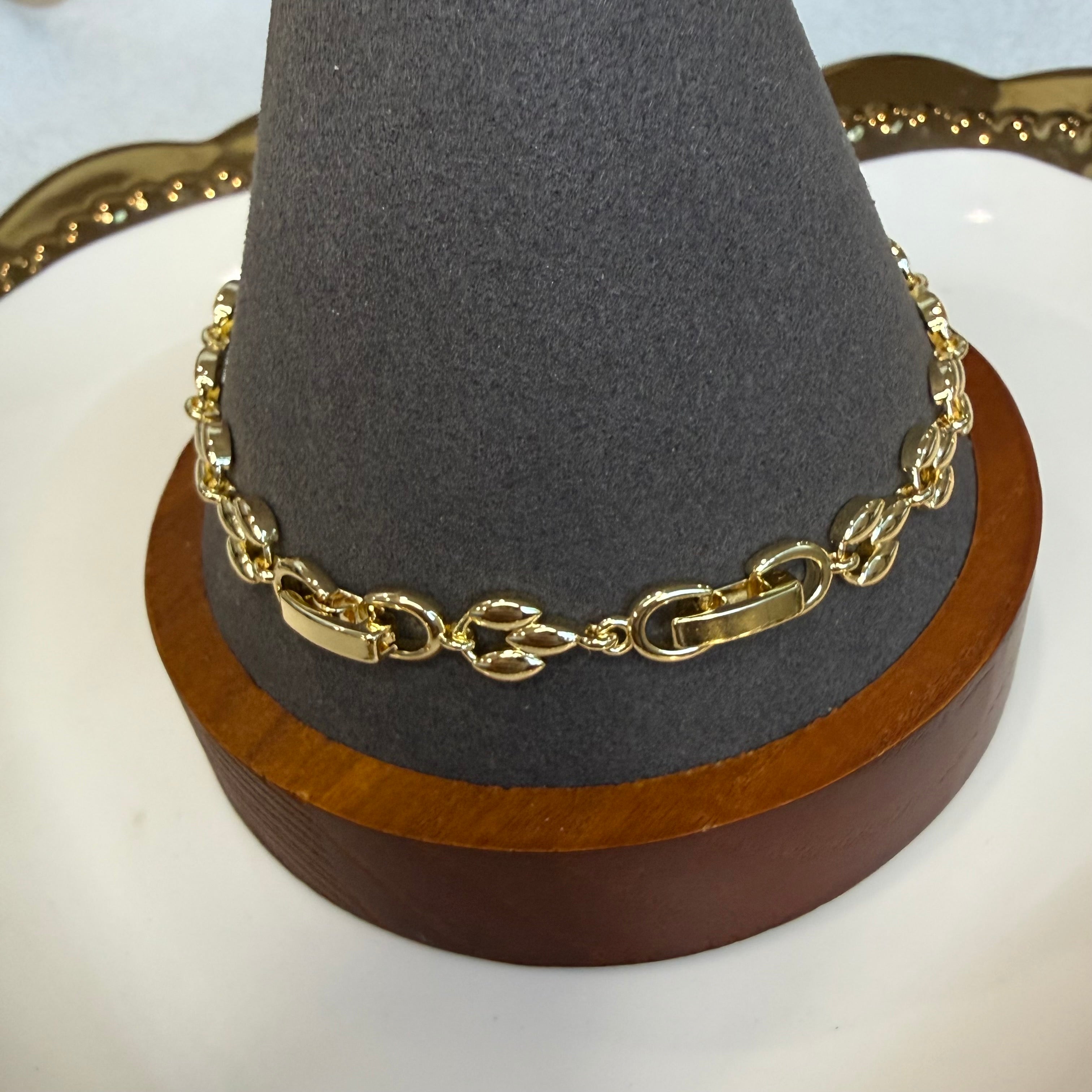 Gold plated flower bracelet