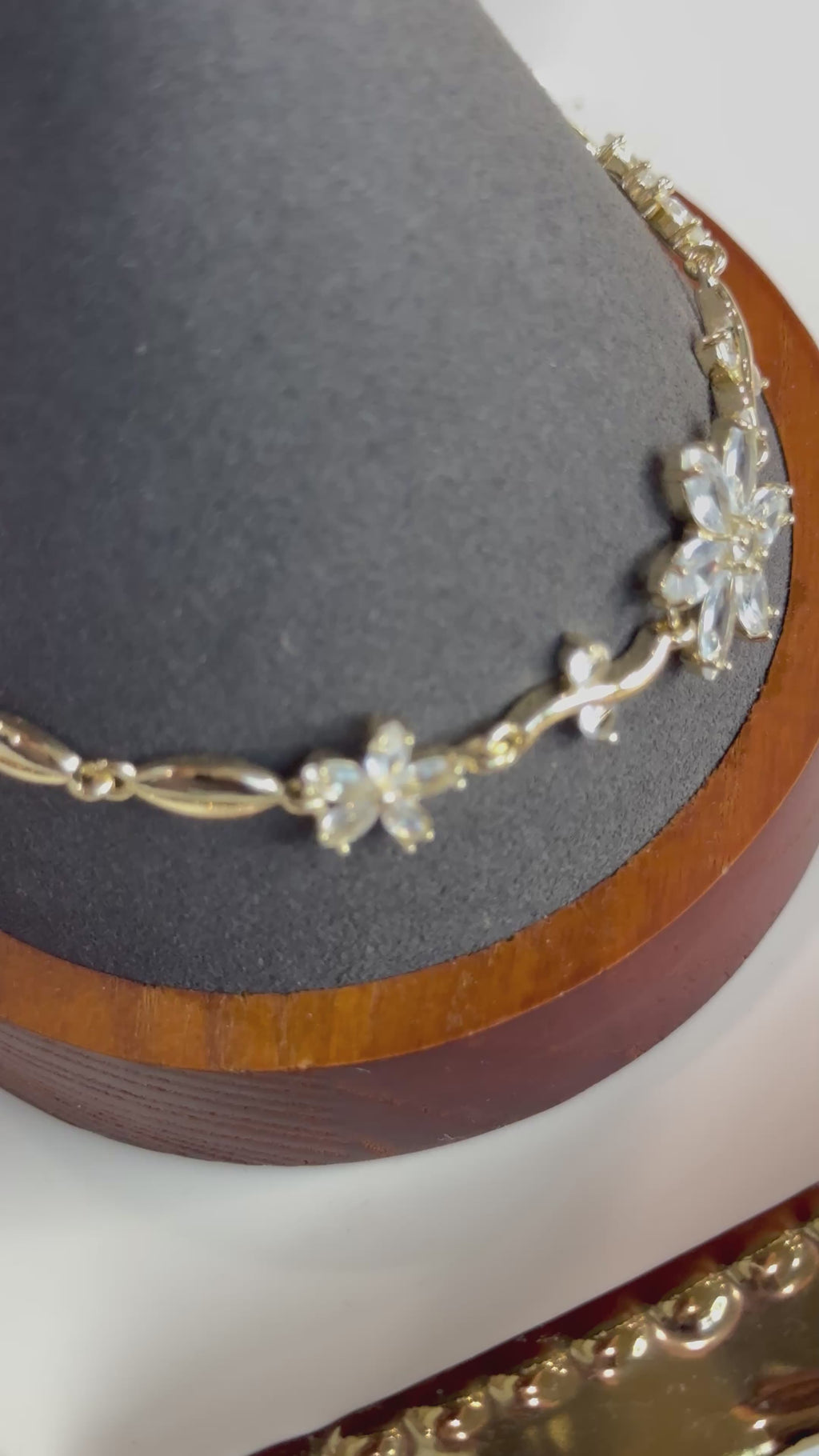 Gold plated clear flower bracelet